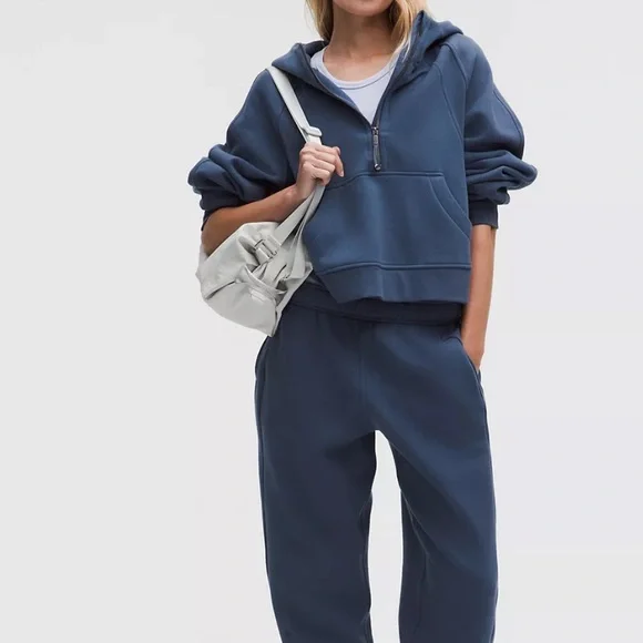 Lululemon Scuba Oversized Hoodie - Picture 1 of 11